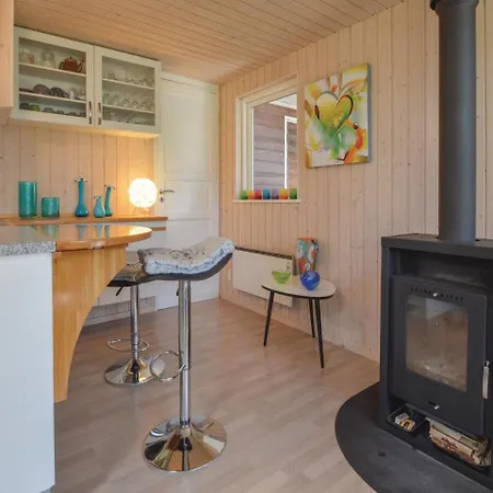 Three-bedroom Holiday In Ulfborg