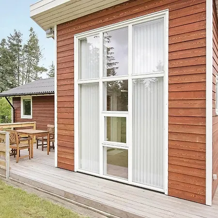 Three-bedroom Holiday In