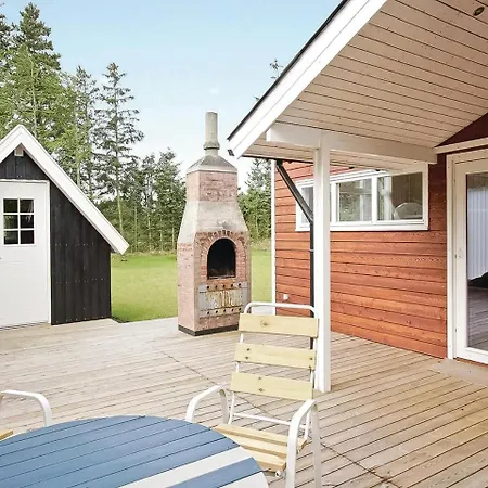 Three-bedroom Holiday In